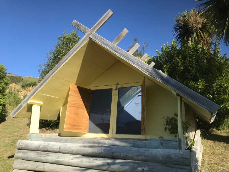 Look up at the stars when you stay in the Star Gazer rooms at Onuku Farm | Janet Oldham
