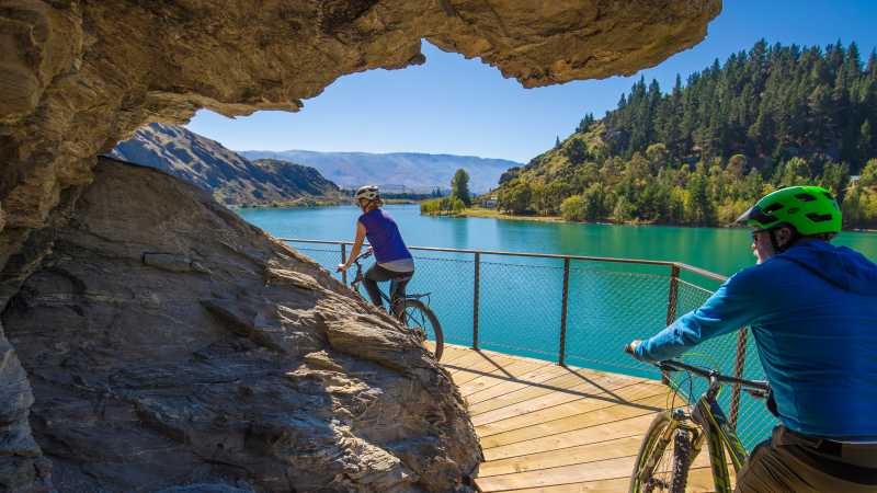 Lake Dunstan Trail, Central Otago | Ross Mackay