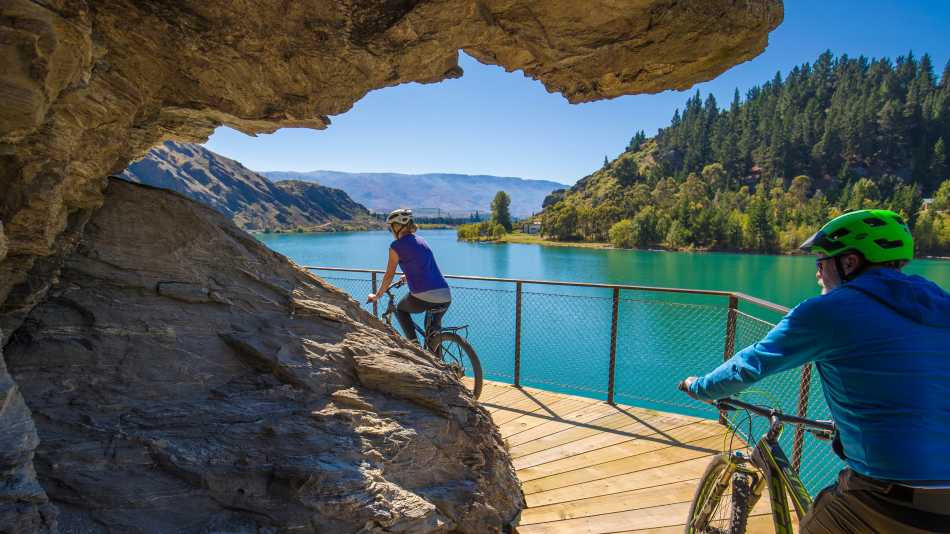 Lake Dunstan Trail, Central Otago | Ross Mackay