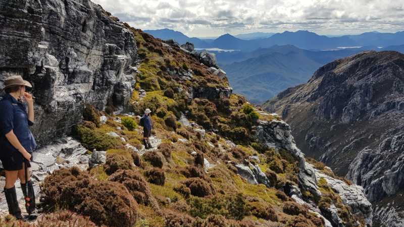 Hiking to Frenchmans Cap
