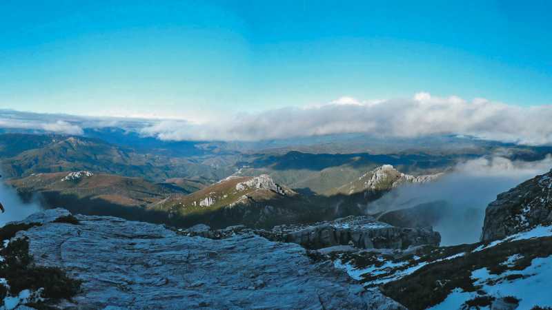 Breathtaking views from the top of Frenchmans Cap | Aran Price