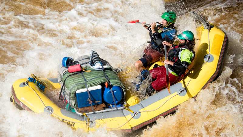Guides rafting wilder waters on the Franklin River | Glenn Walker