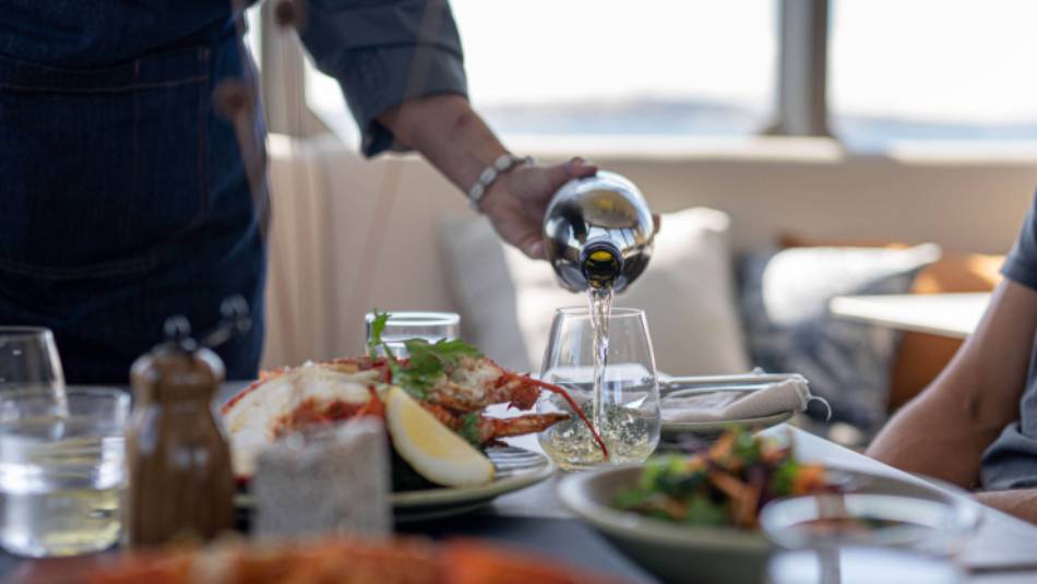 Gourmet Tasmanian fare served up in the Dining Room & Bar