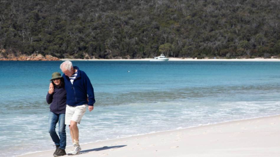 Wineglass Bay Beach Walk