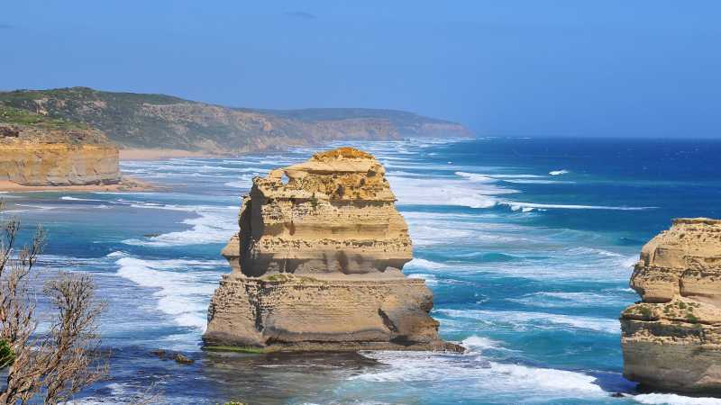 The Great Ocean Walk includes spectacular coastal scenery such as the Twevle Apostles
