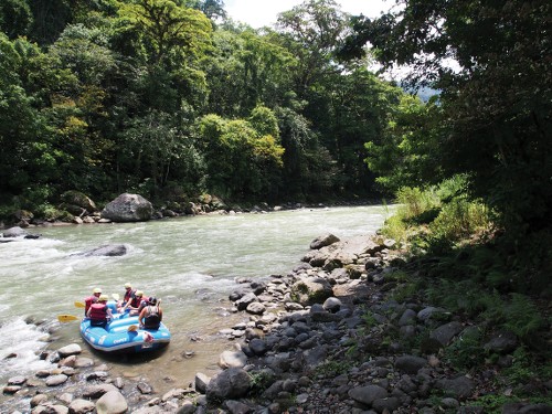 Drop in spot on the Paquare river, Costa Rica&#160;-&#160;<i>Photo:&#160;Sophie Panton</i>