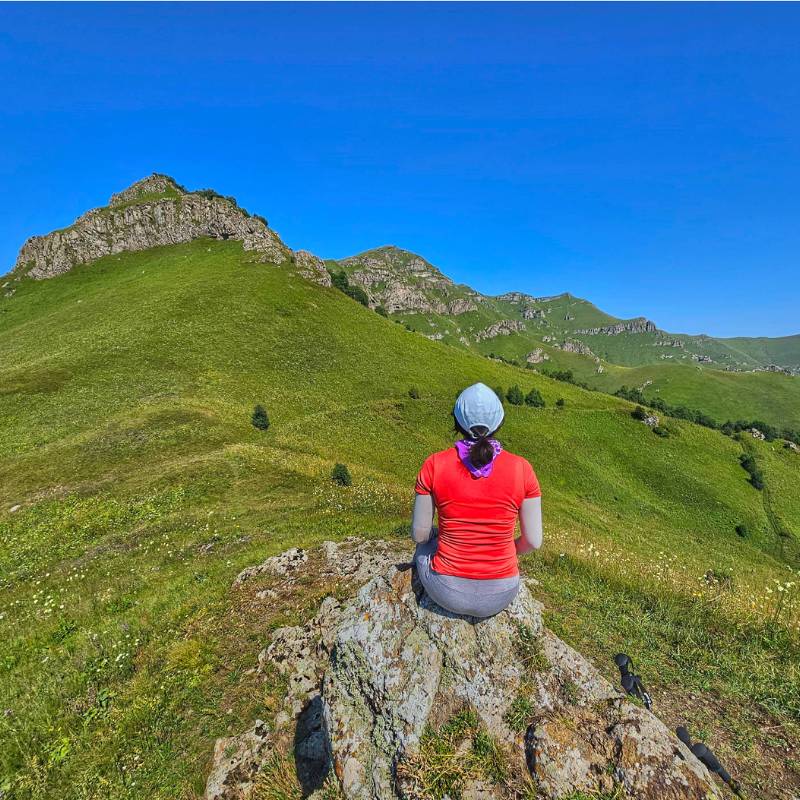 Lunch stop with a magnificent view on top of Haghartsin Mound | Gesine Cheung