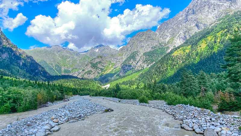 Witness stunning alpine landscapes on the Transcaucasian Trail in Georgia | Gesine Cheung