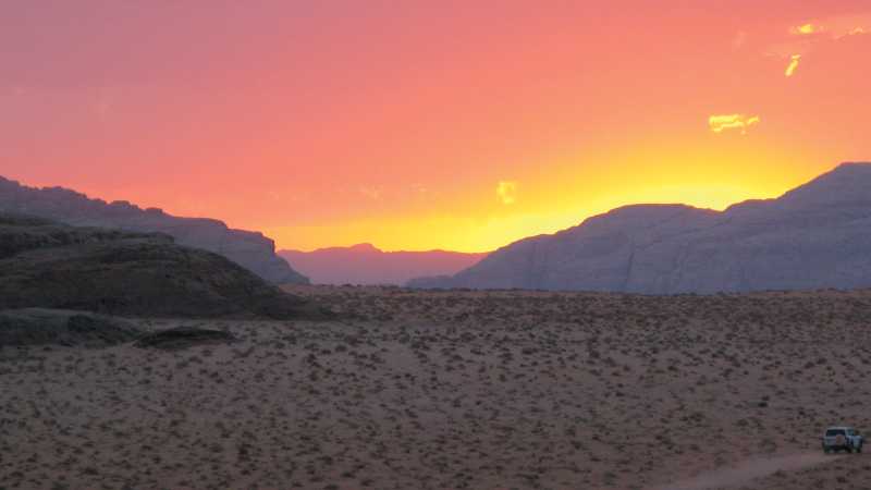 Sunset in the Wadi Rum, Jordan | Gordon Steer