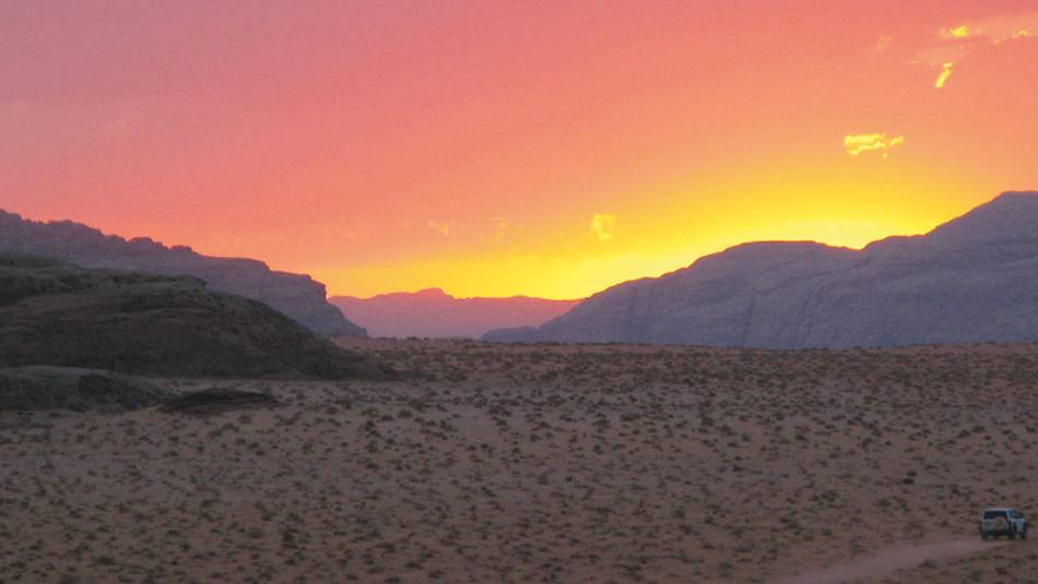 Sunset in the Wadi Rum, Jordan | Gordon Steer