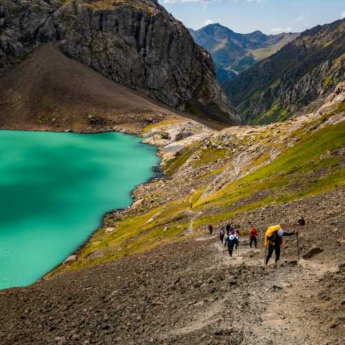 Trekking above Ala Kol Lake