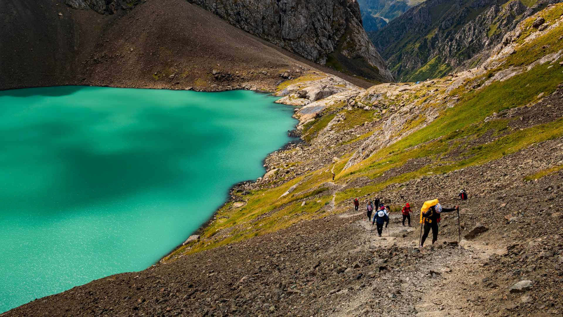 Central Asia Adventure Tours & Trips | World Expeditions