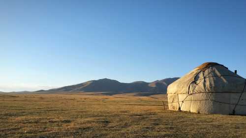Expansive views across the steppe, Kyrgyzstan | Maria Torres