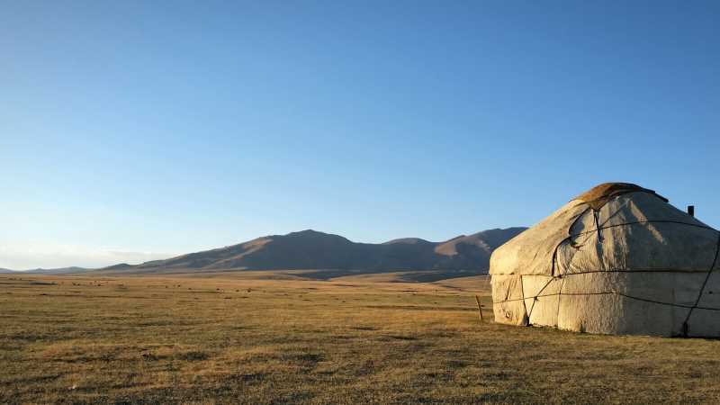 Expansive views across the steppe, Kyrgyzstan | Maria Torres