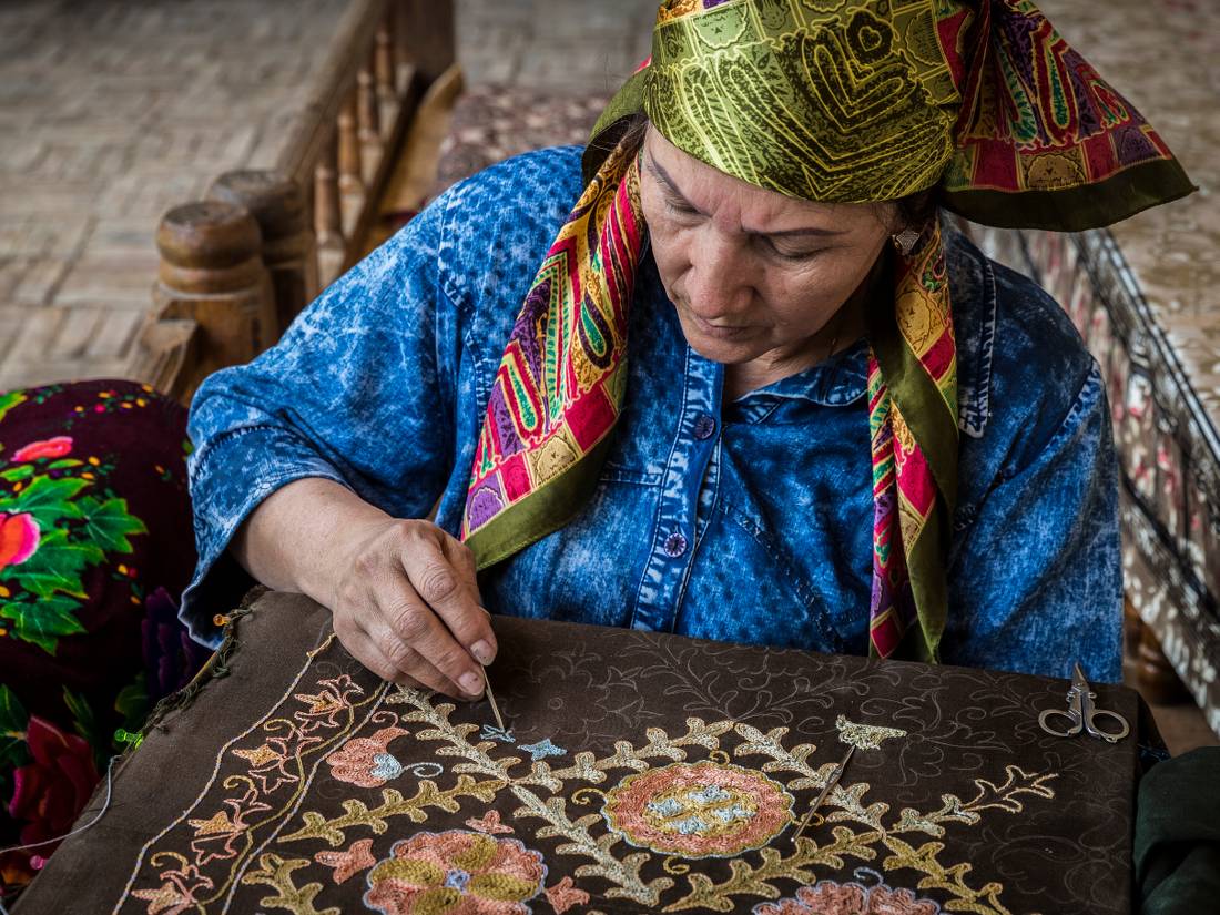 Observe intricate needlework in Bukhara |  <i>Richard I'Anson</i>