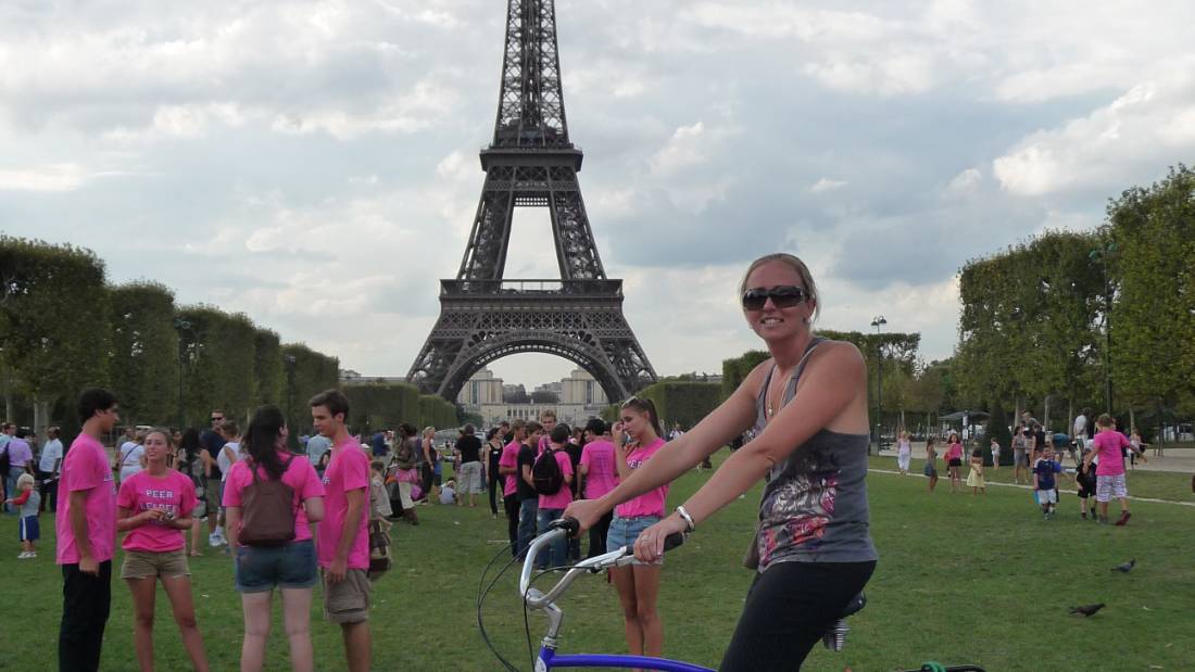 Paris and the eiffel tower by bike, France |  <i>Rochelle Costello</i>