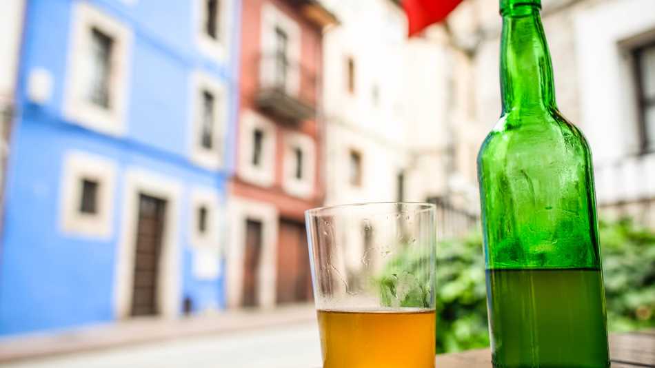 Try Spanish cider, or sidra, on the Camino Norte | Tim Charody