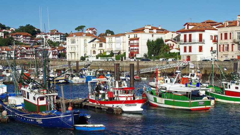 The colourful harbour at St Jean de Luz