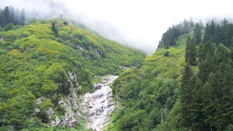 Stunning waterfalls on the Kackar Mountains Trek - Kackar Mountains Trek, Türkiye/Turkey