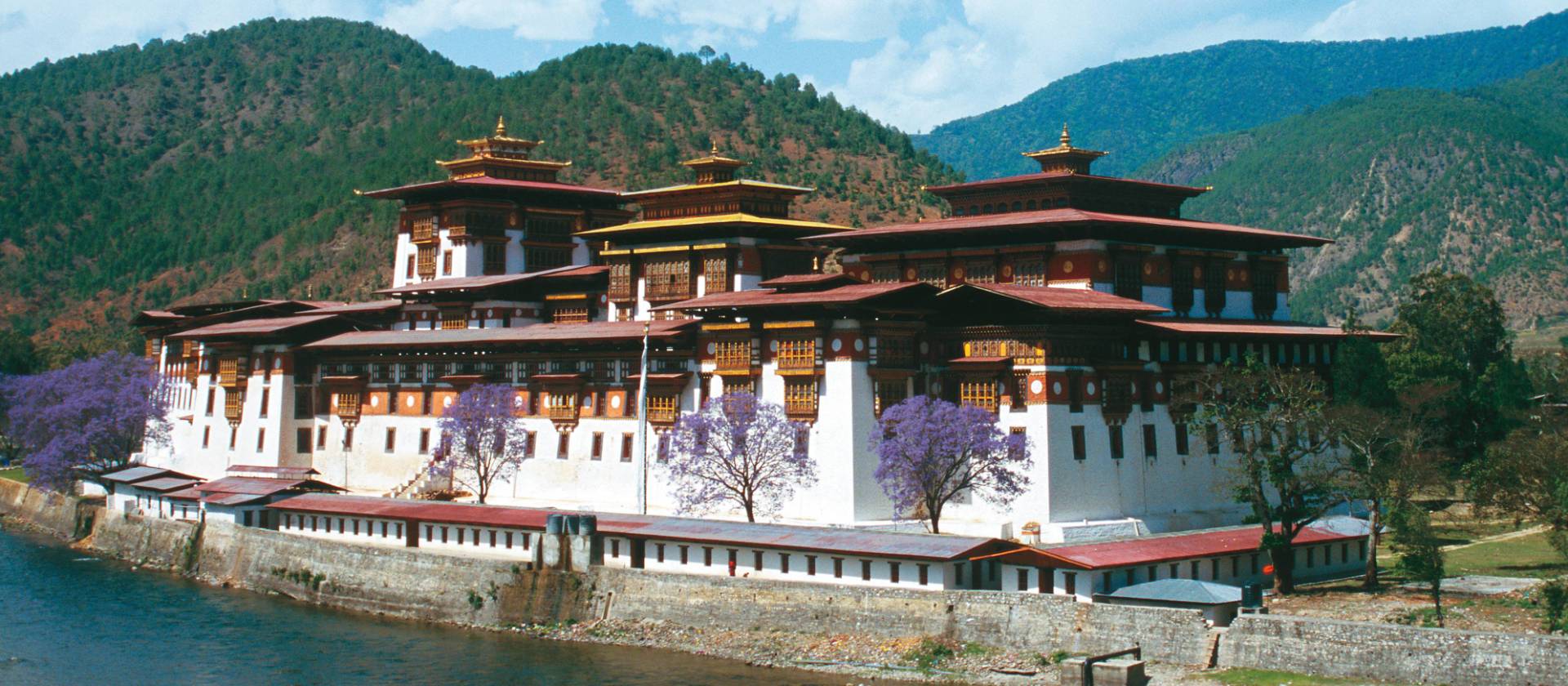 Bhutan Jambay Lakhang Festival Tour | Bhutan Tours | World Expeditions