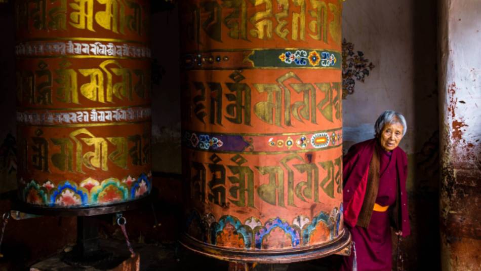 Inside this beautiful Bhutanese monastery | Richard I'Anson