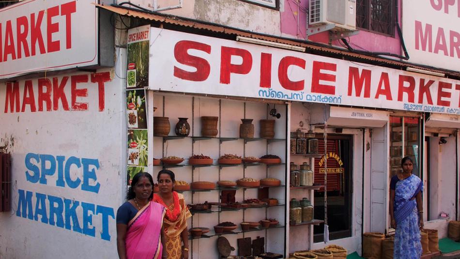 Local spice market on the streets of Cochin -  Photo: Scott Pinnegar
