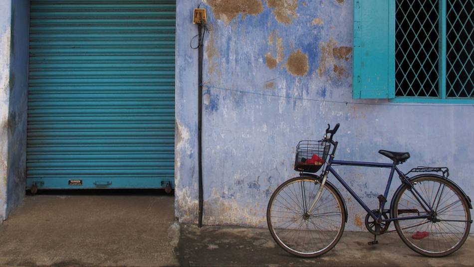 Local street in Cochin | Scott Pinnegar