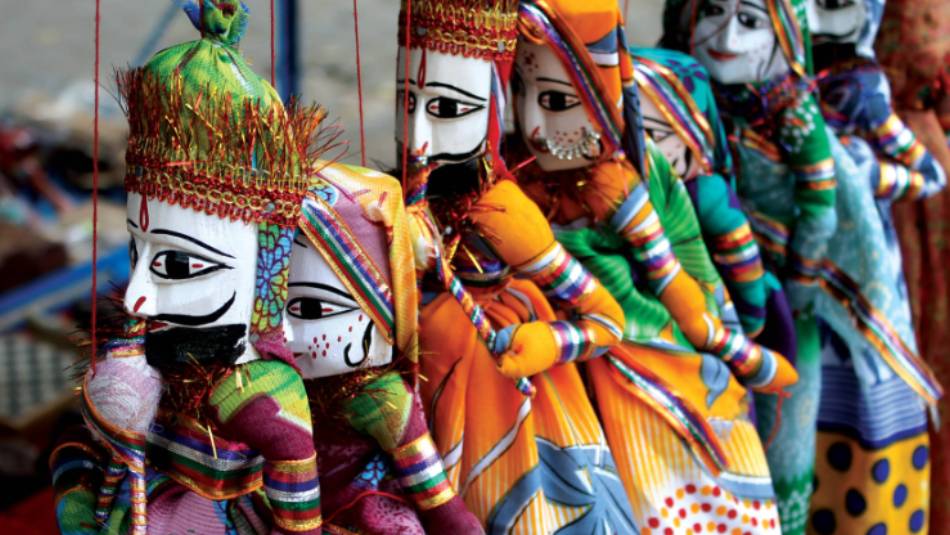 Stunning colour on the streets of Southern India | Jaclyn Loft