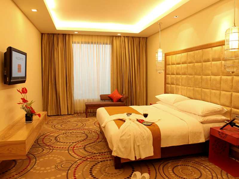 The Metropolitan Hotel & Spa offers modern comfort and local hospitality near Connaught Place.