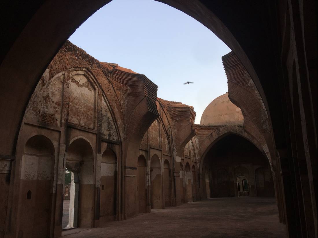 Interior of the Katra Mosque, Murshidabad |  <i>John Zubrzycki</i>