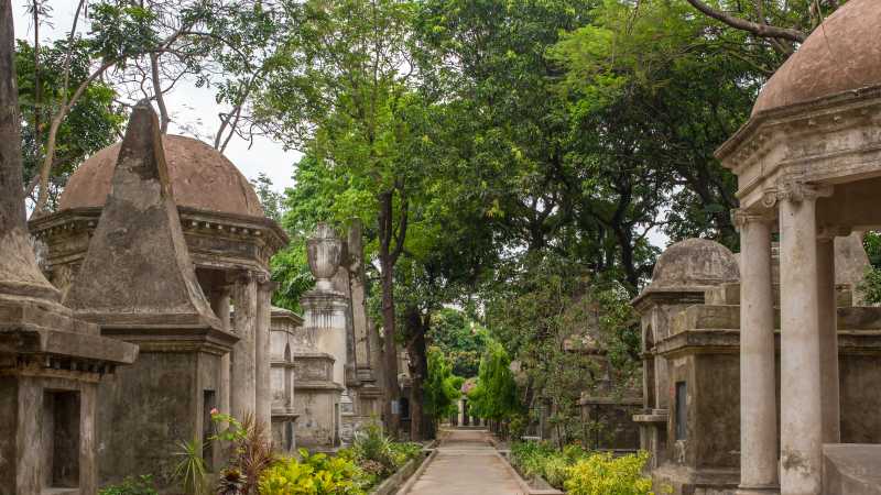 South Park Street Cemetery, Kolkata | shutterstock
