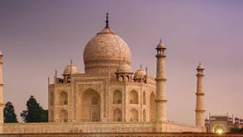 The magnificent Taj Mahal at dusk