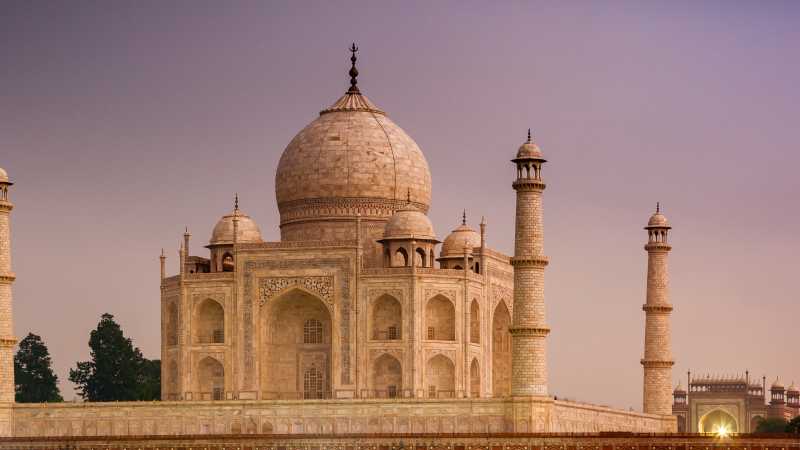 The magnificent Taj Mahal at dusk | Richard I'Anson