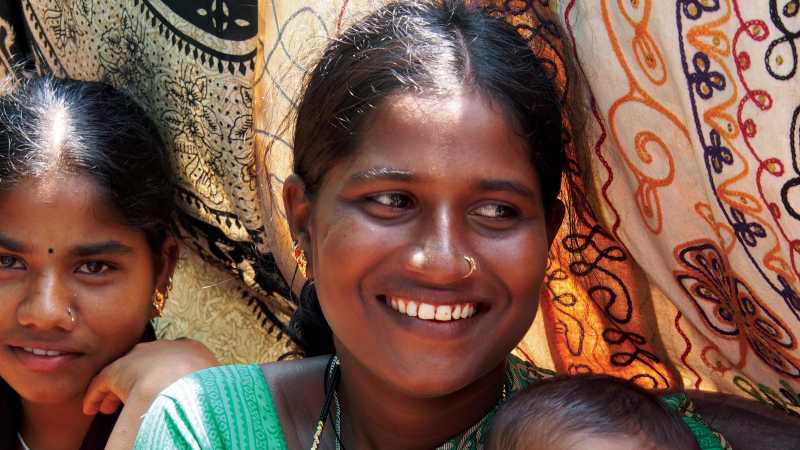 Happy family at Varkala Beach | Scott Pinnegar