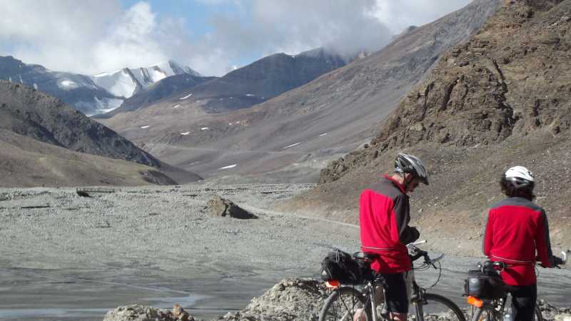 Cycling in Ladakh | Geoff Gabites