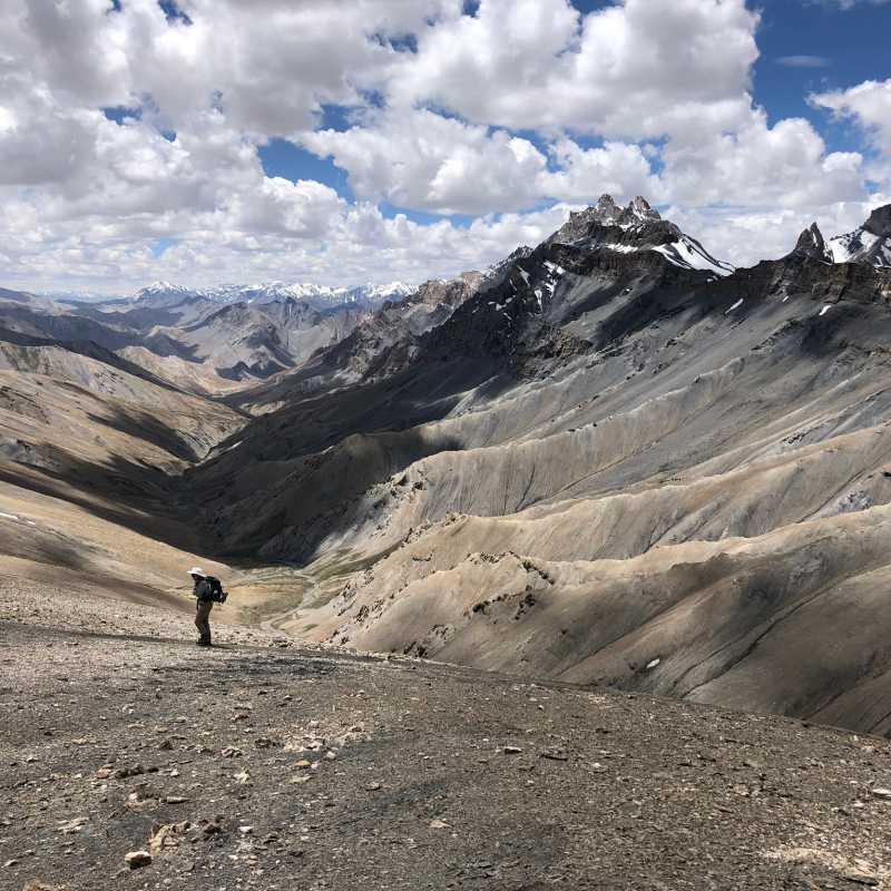 Descending from the Zalung La pass in Ladakh | Brad Atwal