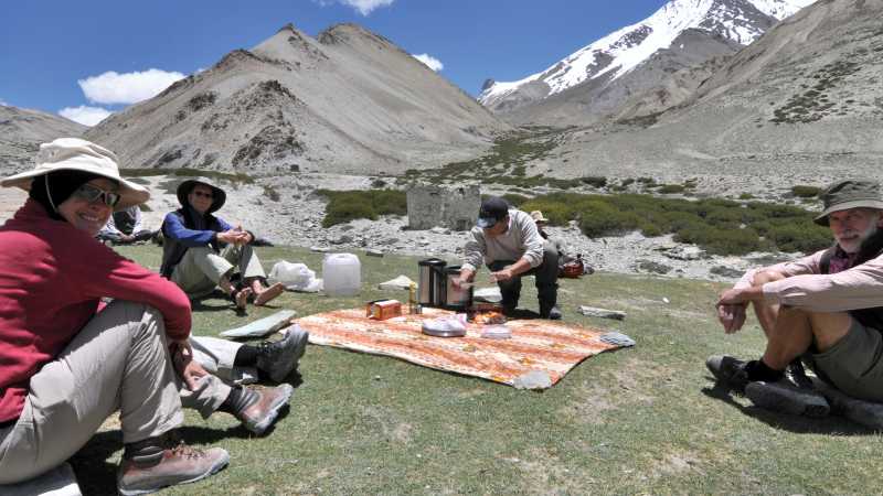 Lunch stop, Indian Himalaya | Adam Mussolum