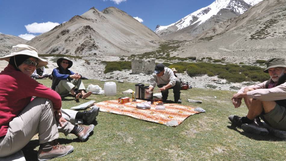 Lunch stop, Indian Himalaya | Adam Mussolum