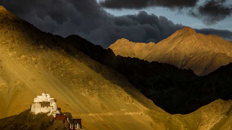 Tsemo Gompa, Leh | Richard I'Anson