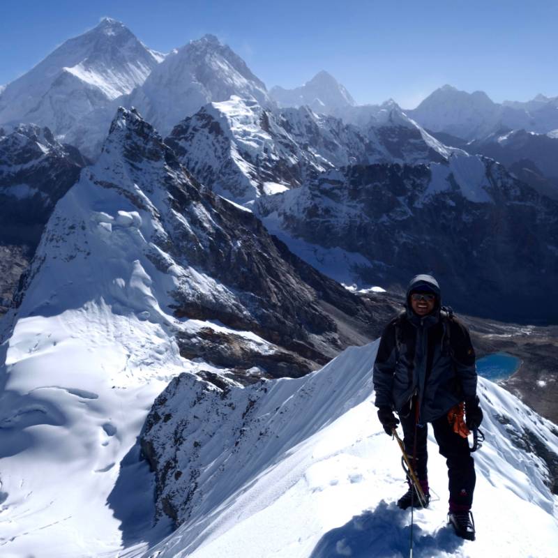 Breathtaking views from the summit of Cholo, Khumbu region, Nepal | Soren Kruse Ledet