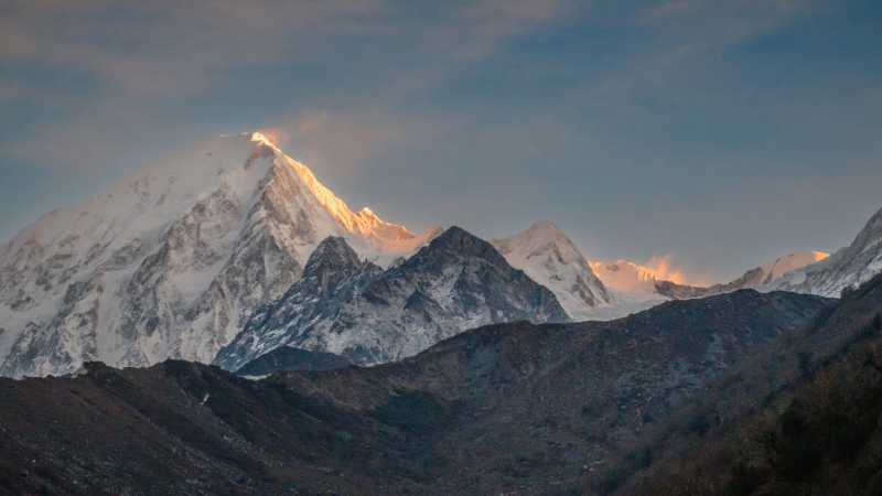 Glorious mountain views on the Manaslu Circuit