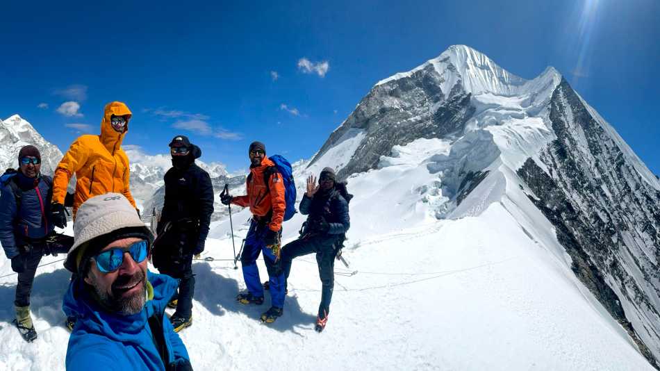 Enjoying the views from Chekigo Peak | Soren Kruse Ledet