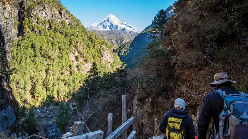 Descending from Namche to Monjo | Mark Tipple