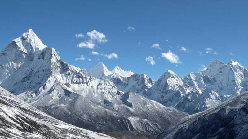 Into the mountains beyond Thyangboche Monastery on route to Everest Base Camp | Michael Harkness