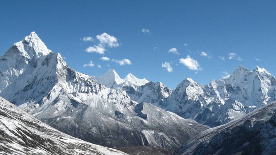 Into the mountains beyond Thyangboche Monastery on route to Everest Base Camp | Michael Harkness
