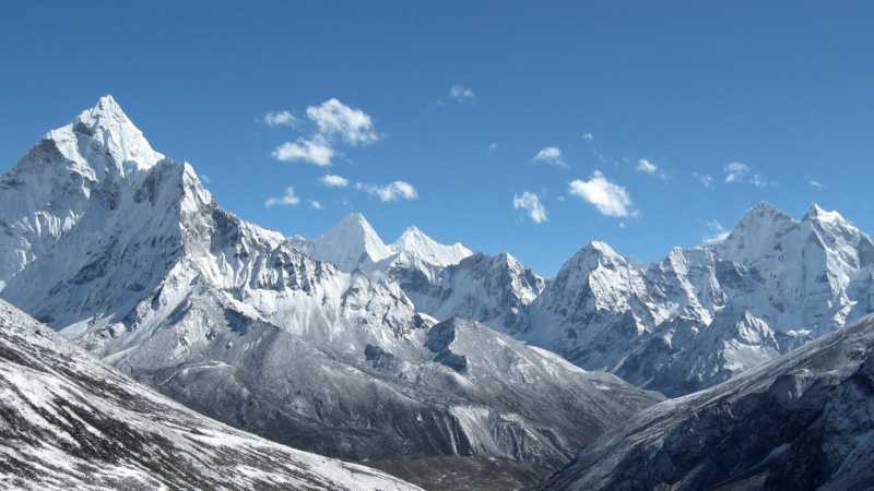 Into the mountains beyond Thyangboche Monastery on route to Everest Base Camp | Michael Harkness