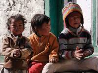 Happy Nepalese children relaxing in the streets |  <i>Charles Duncombe</i>