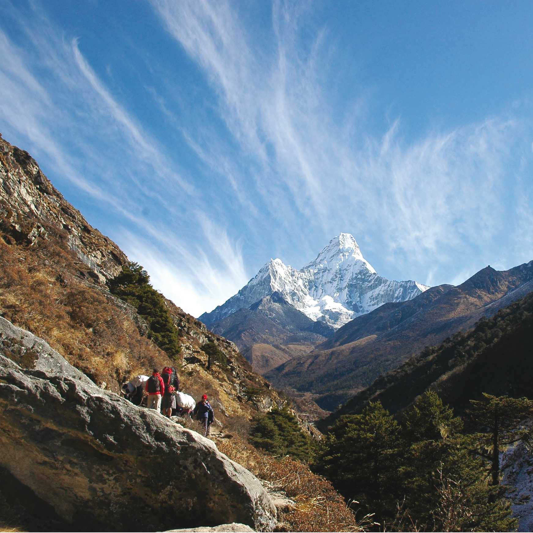 Heading towards Ama Dablam in the Everest region | Nadine Noel