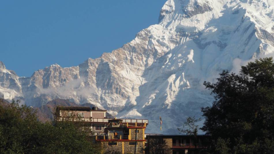 Early morning sunrise in Ghandruk | Andrew Dixon / Bardo Imber-Dixon