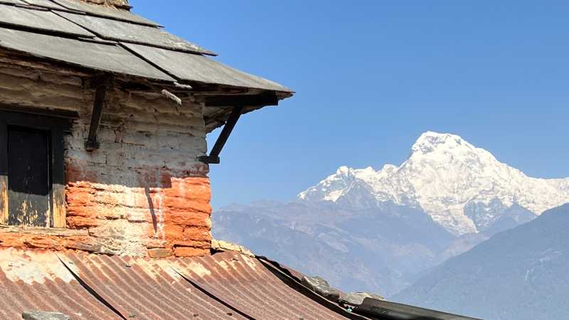 Enjoy the traditional Gurung villages of the Annapurna region with the towering Dhaulagiri and Annapurna ranges providing the ideal backdrop | Sue Badyari